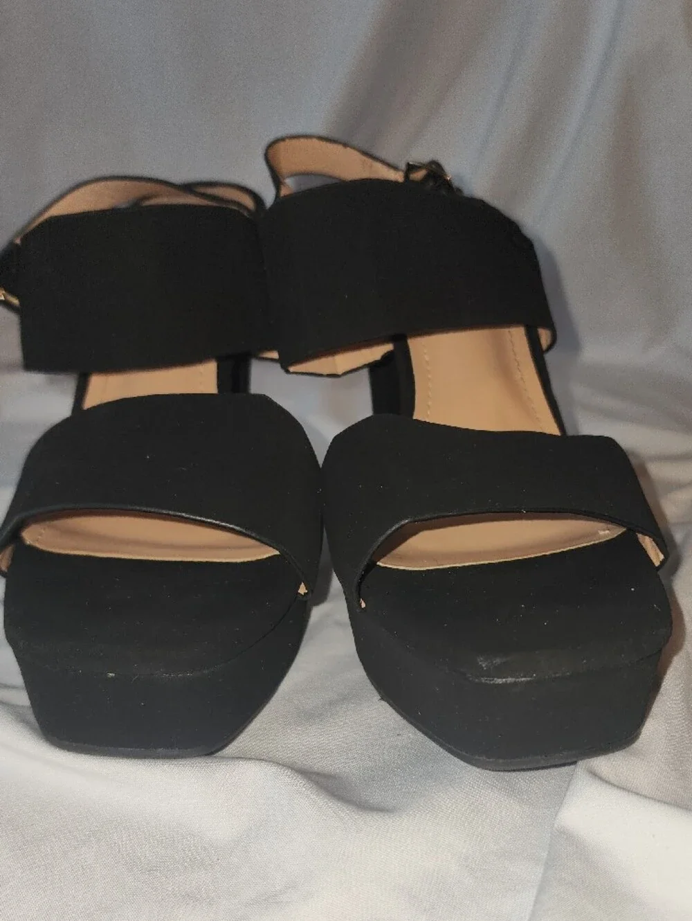 Bella Marie Size 7.5 Black Platform‎ Block Heel Sandals - Women